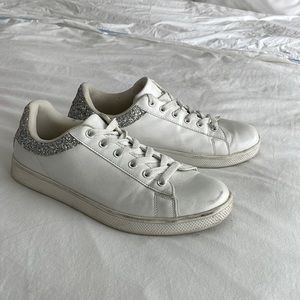Basic glitter sneaker